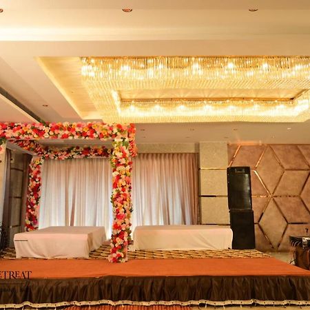 Hotel Urvashi Retreat By Bookingcare Katni Экстерьер фото
